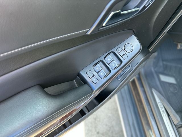 2020 GMC Yukon SLT