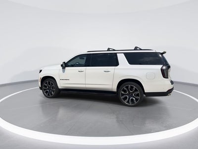 2025 Chevrolet Suburban RST