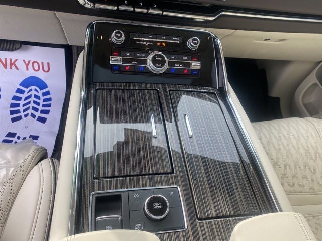 2024 Lincoln Navigator Black Label