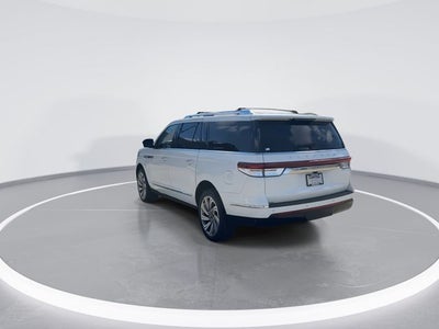 2023 Lincoln Navigator L Reserve