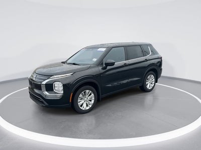 2025 Mitsubishi Outlander ES