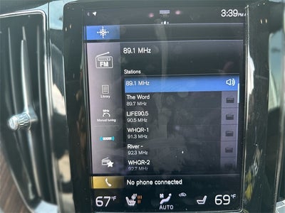 2021 Volvo XC60 T5 Momentum