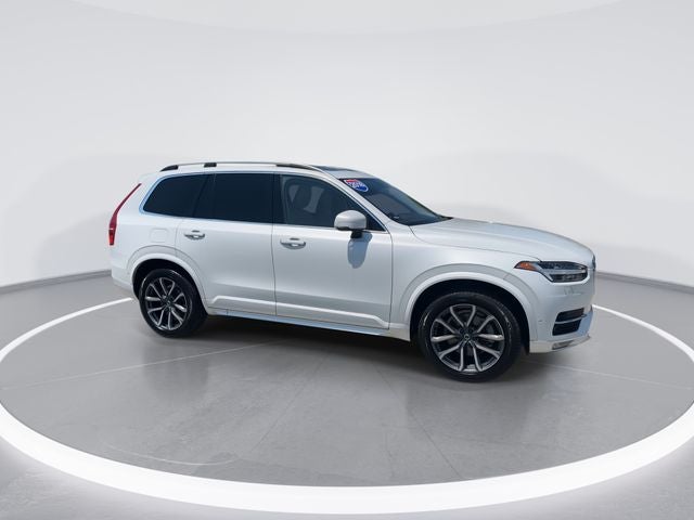 2018 Volvo XC90 T6 Momentum