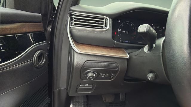 2024 Jeep Grand Wagoneer L Base