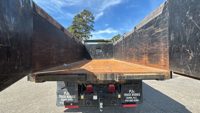 2022 Ford F-650SD Base