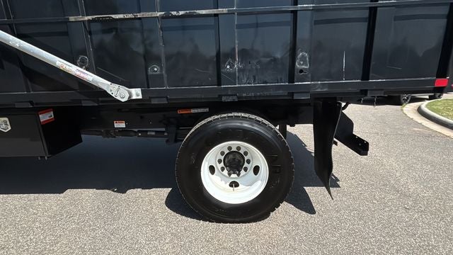 2022 Ford F-650SD Base