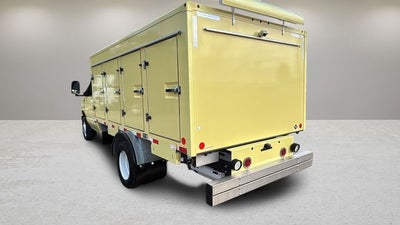 2022 Ford E-450SD Base DRW