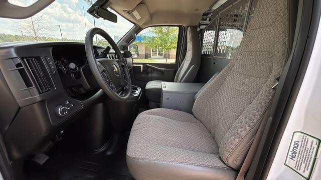 2025 Chevrolet Express 2500 Work Van Cargo