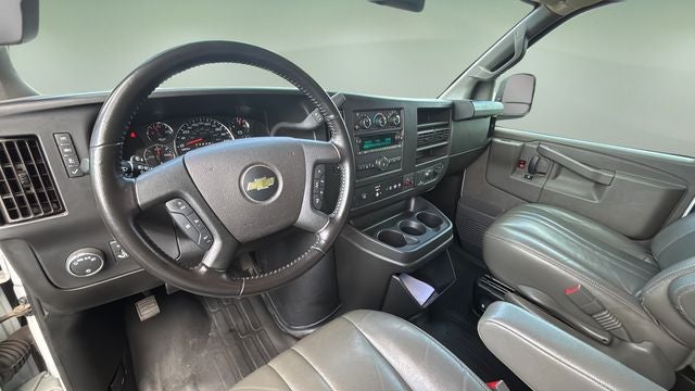 2022 Chevrolet Express 2500 Work Van Cargo