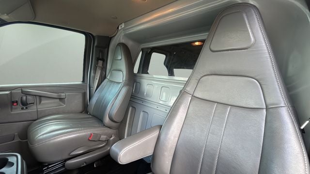 2022 Chevrolet Express 2500 Work Van Cargo