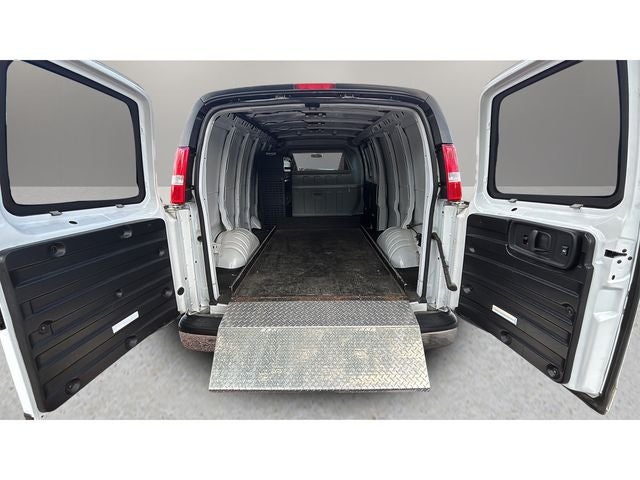 2022 Chevrolet Express 2500 Work Van Cargo