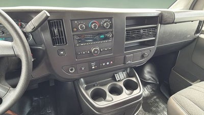 2025 GMC Savana 2500 Work Van