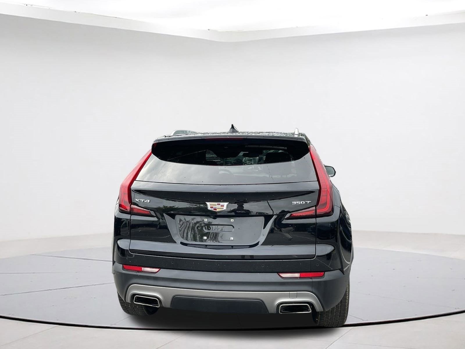 2023 Cadillac XT4 FWD Premium Luxury