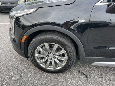 2023 Cadillac XT4 FWD Premium Luxury