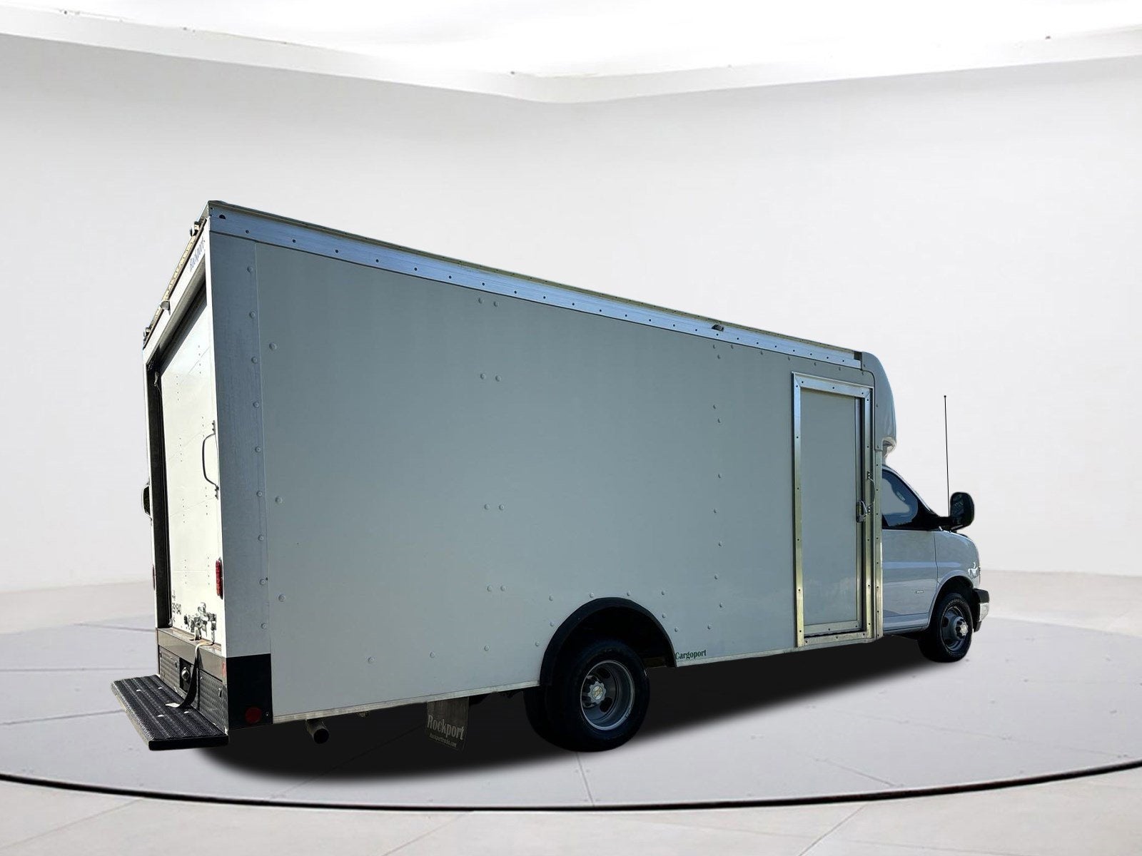 2022 Chevrolet Express Commercial Cutaway Work Van