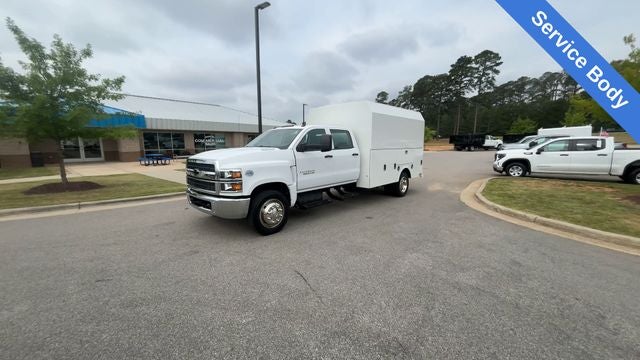 2023 Chevrolet Silverado 5500HD Work Truck 11' Enclosed Service Body