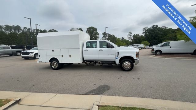 2023 Chevrolet Silverado 5500HD Work Truck 11' Enclosed Service Body
