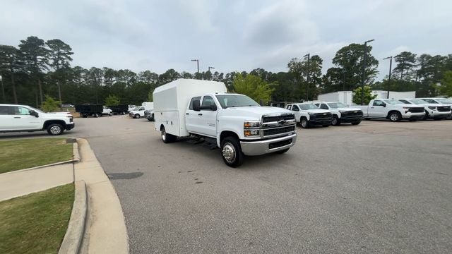 2023 Chevrolet Silverado 5500HD Work Truck 11' Enclosed Service Body