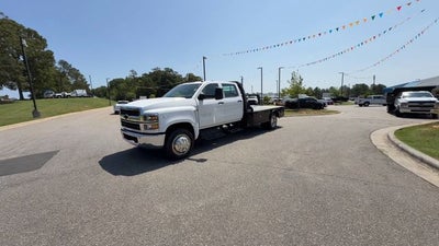 2023 Chevrolet Silverado 5500HD Work Truck