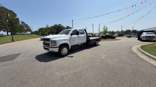 2023 Chevrolet Silverado 5500HD Work Truck