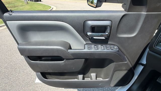 2023 Chevrolet Silverado 5500HD Work Truck