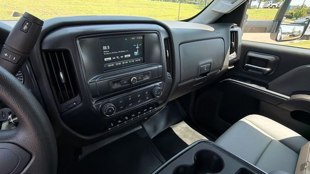 2023 Chevrolet Silverado 5500HD Work Truck