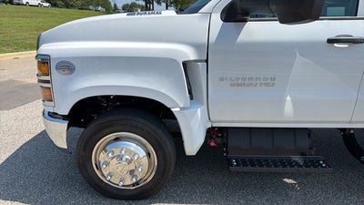 2023 Chevrolet Silverado 5500HD Work Truck