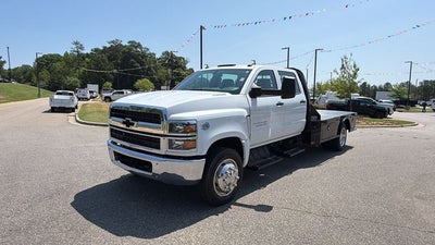 2023 Chevrolet Silverado 5500HD Work Truck