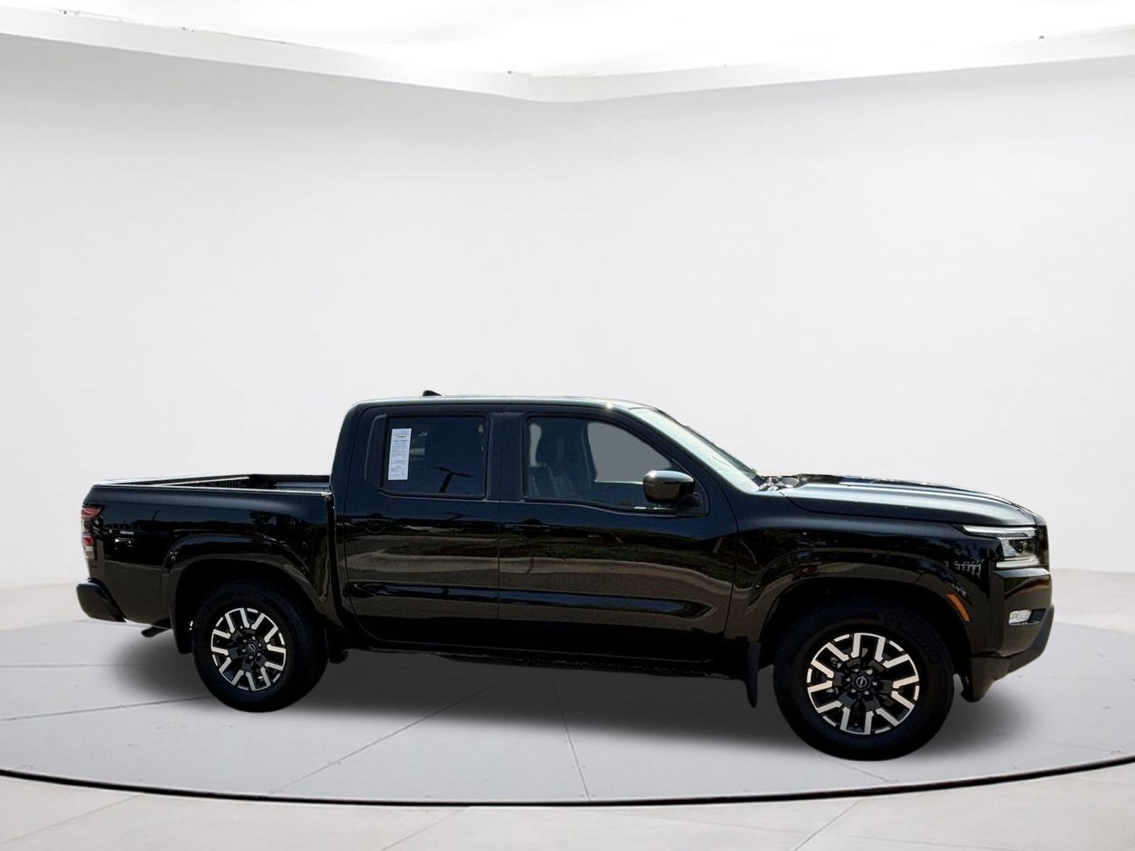 2024 Nissan Frontier SL