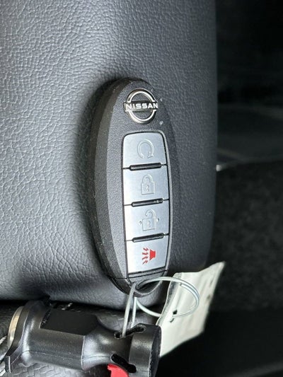 2024 Nissan Frontier SL