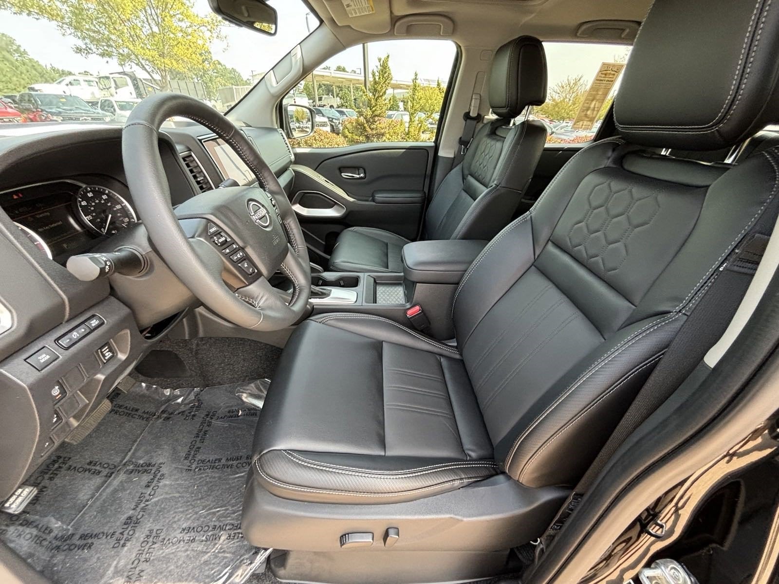 2024 Nissan Frontier SL