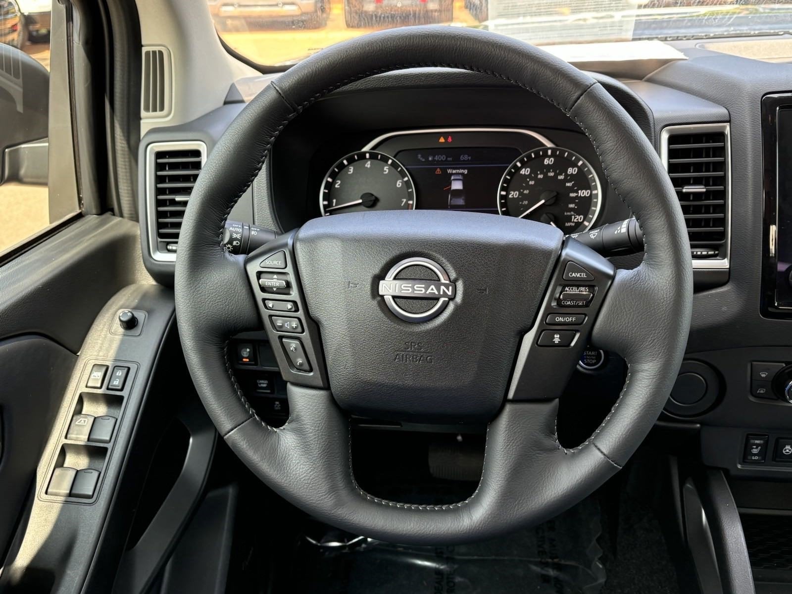 2024 Nissan Frontier SL