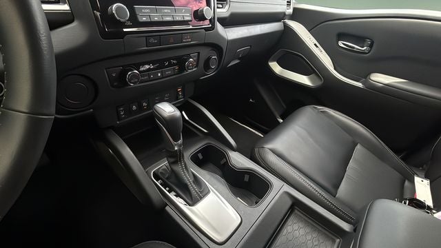 2024 Nissan Frontier SL