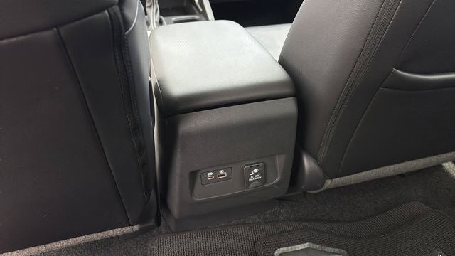 2024 Nissan Frontier SL