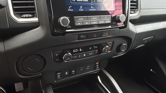 2024 Nissan Frontier SL