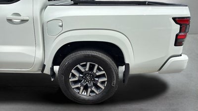 2024 Nissan Frontier SL