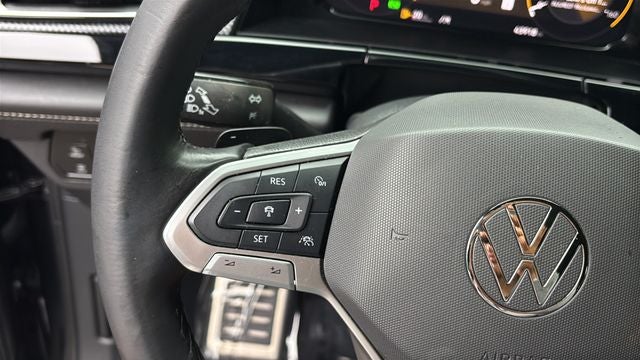 2024 Volkswagen Atlas Cross Sport 2.0T SEL Premium R-Line