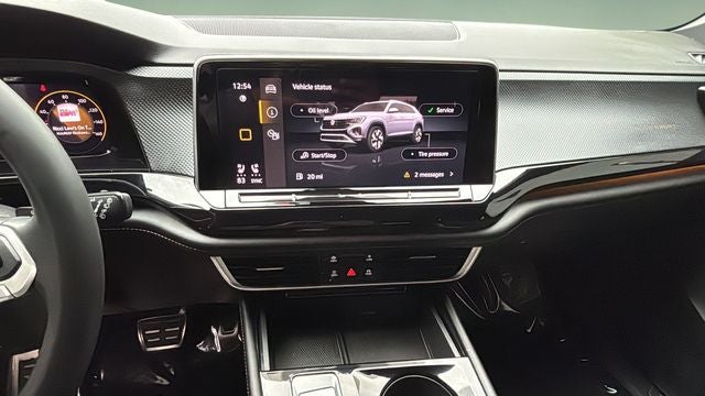 2024 Volkswagen Atlas Cross Sport 2.0T SEL Premium R-Line
