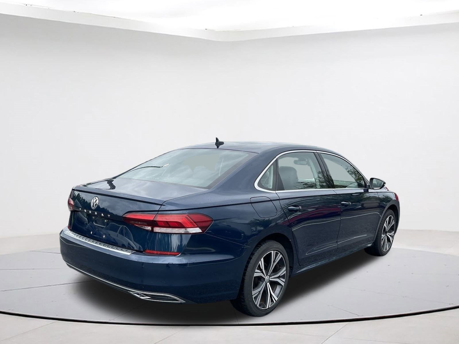 2022 Volkswagen Passat 2.0T SE