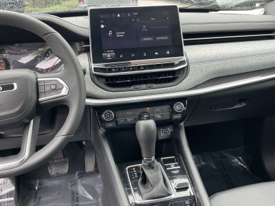 2024 Jeep Compass Base