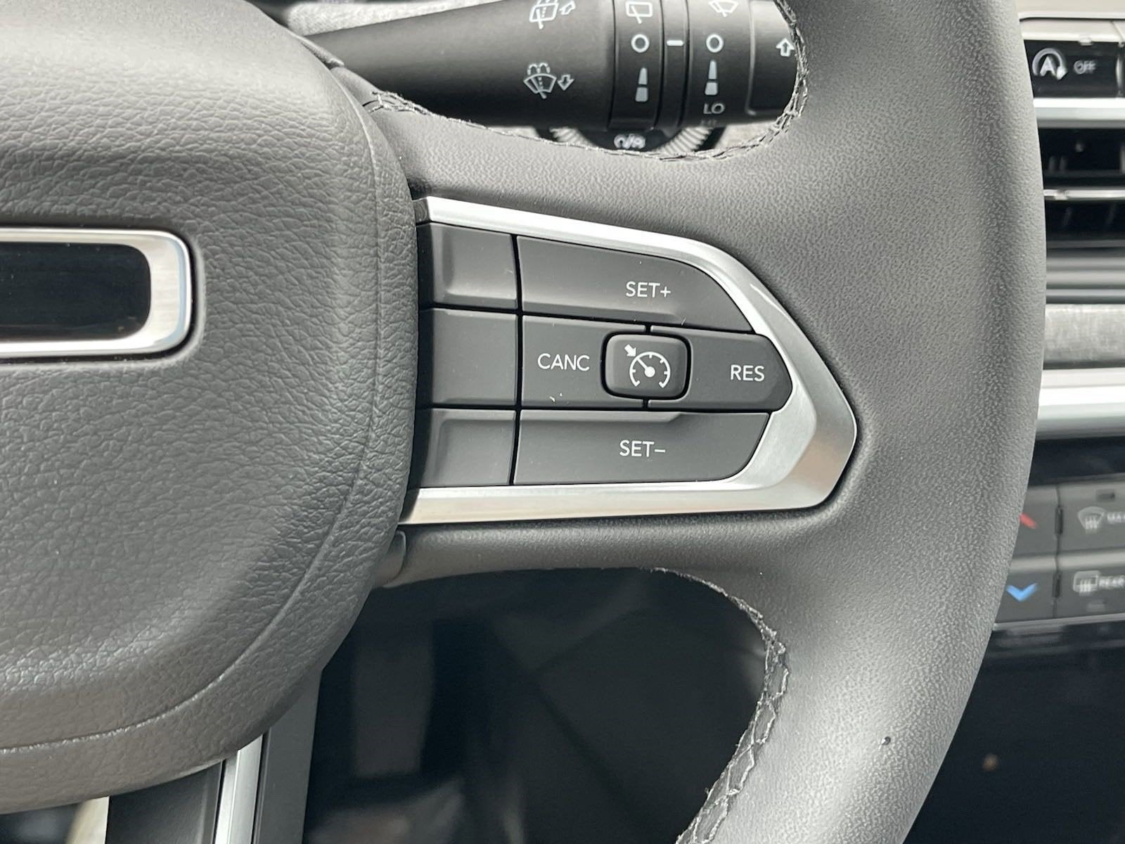 2024 Jeep Compass Base