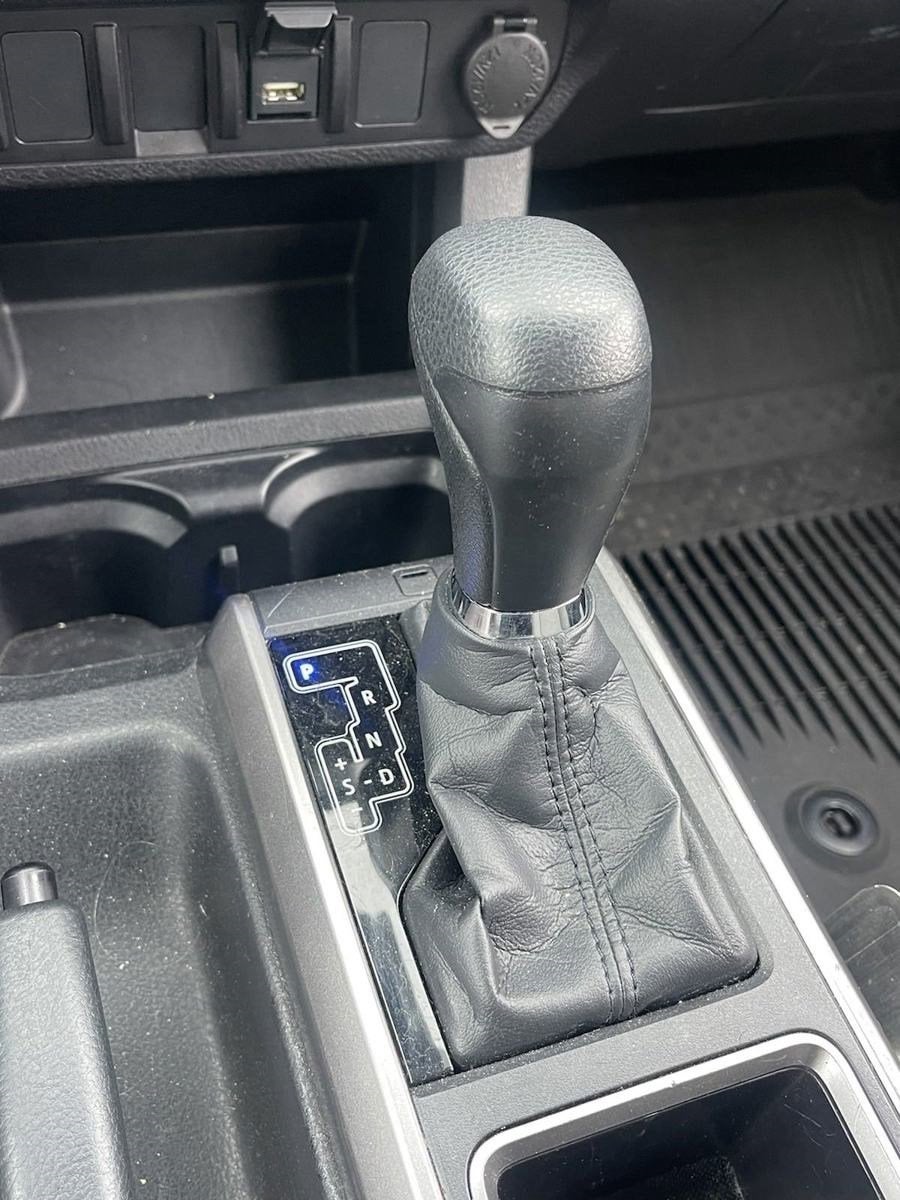 2022 Toyota Tacoma 2WD SR5