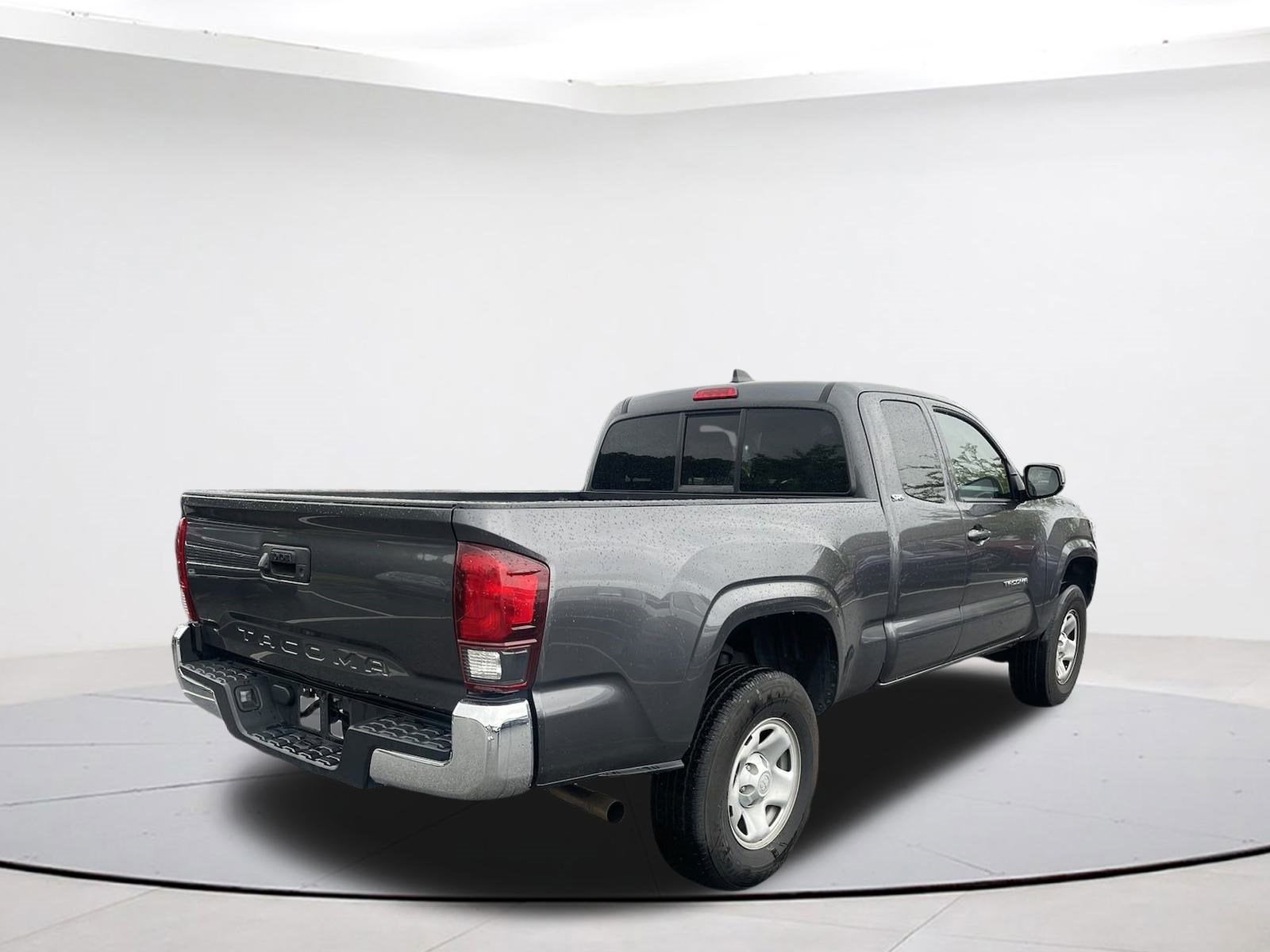 2022 Toyota Tacoma 2WD SR5