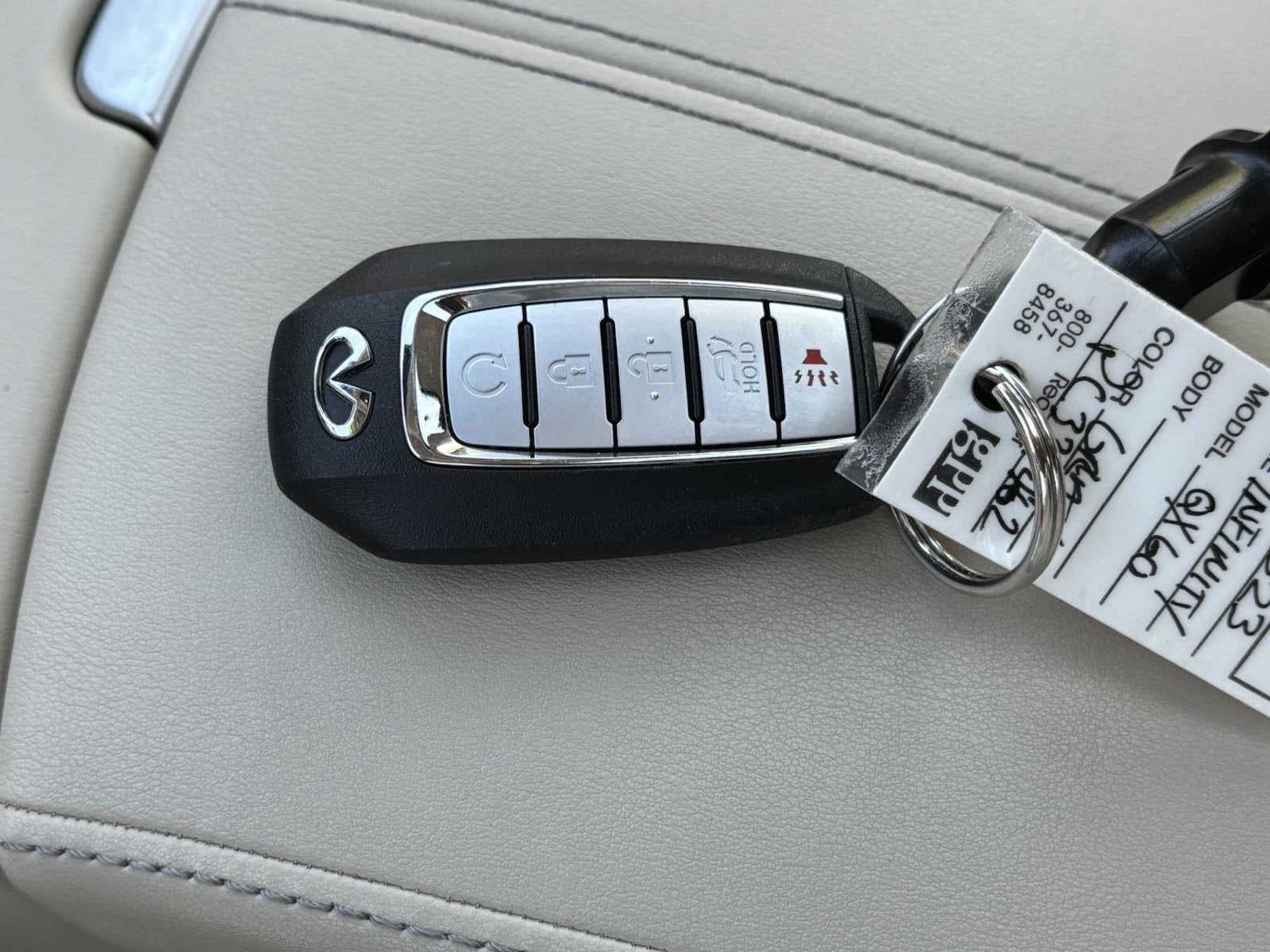 2023 INFINITI QX60 LUXE