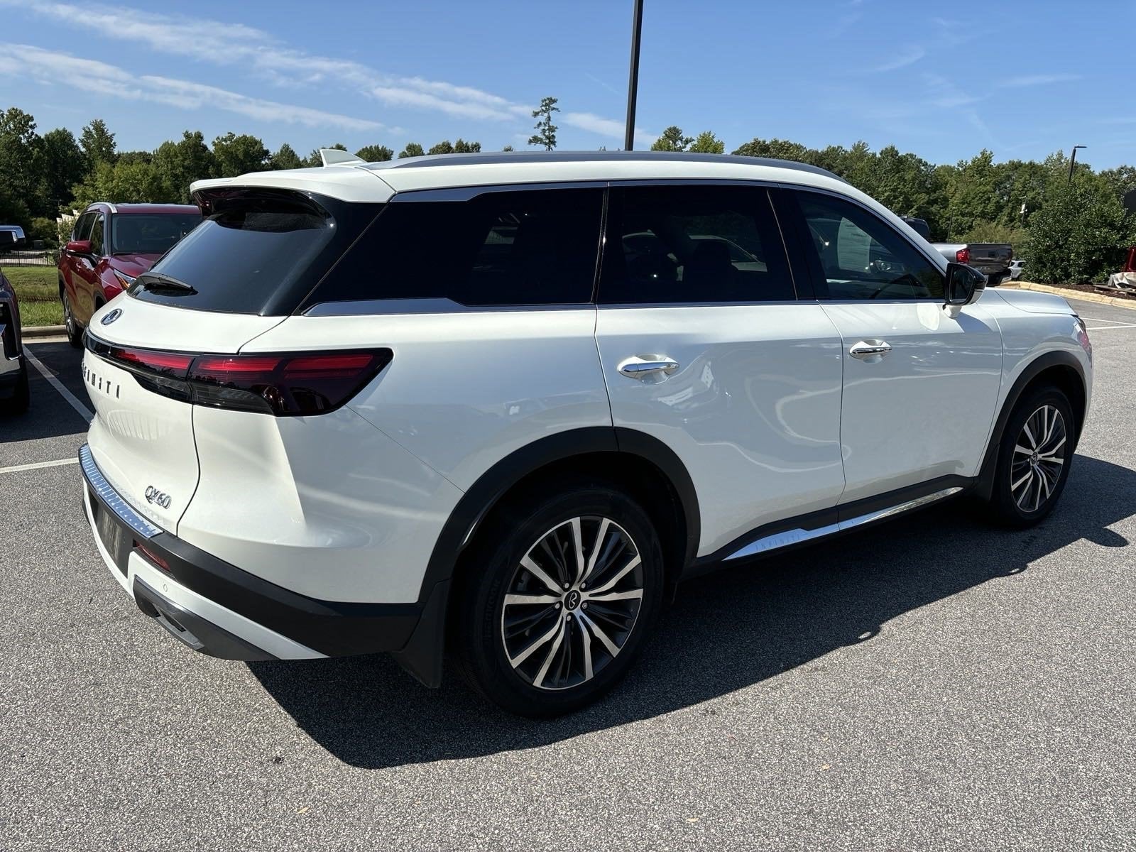 2023 INFINITI QX60 SENSORY