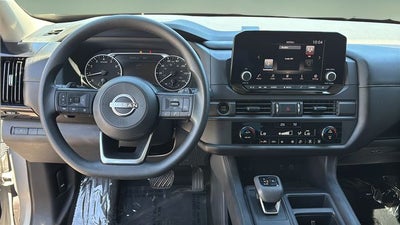 2025 Nissan Pathfinder S