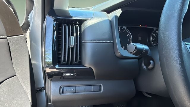 2025 Nissan Pathfinder S
