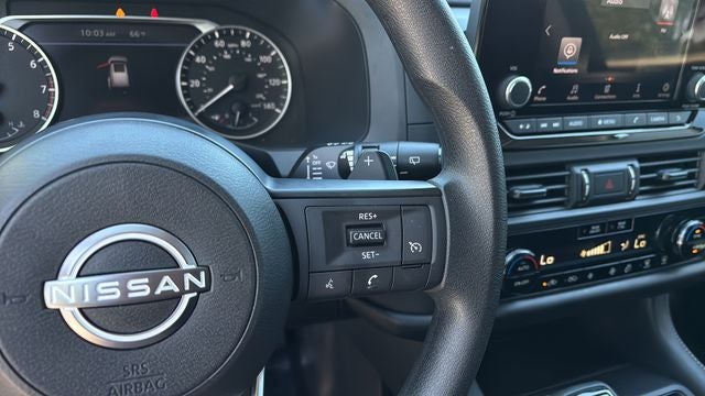 2025 Nissan Pathfinder S