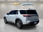 2025 Nissan Pathfinder S