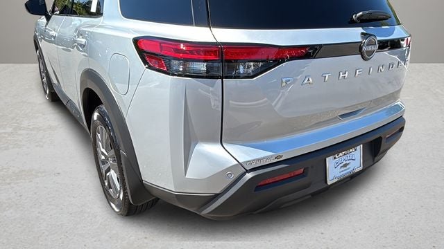 2025 Nissan Pathfinder S